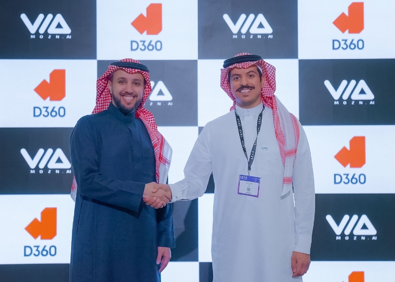 You are currently viewing شراكة بين “مُزن” و”بنك “D360 لتعزيز أمن وامتثال الخدمات المصرفية الرقمية في المملكة   تسريع عملية التسجيل الرقمي بشكلٍ آمن.. تقليل التنبيهات الخاطئة للعمليات .. وضمان الامتثال للمعايير التنظيمية المحلية والدولية