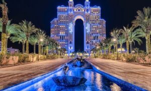 ريكسوس مارينا أبوظبي يكشف عن تجربة الباقة الشاملة كلياً الجديدة