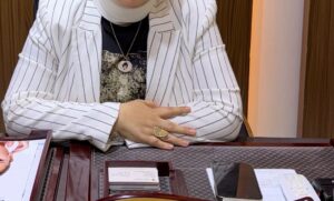 نانيس صلاح: التخصص والخبرة أهم معايير اختيار طبيبة التجميل