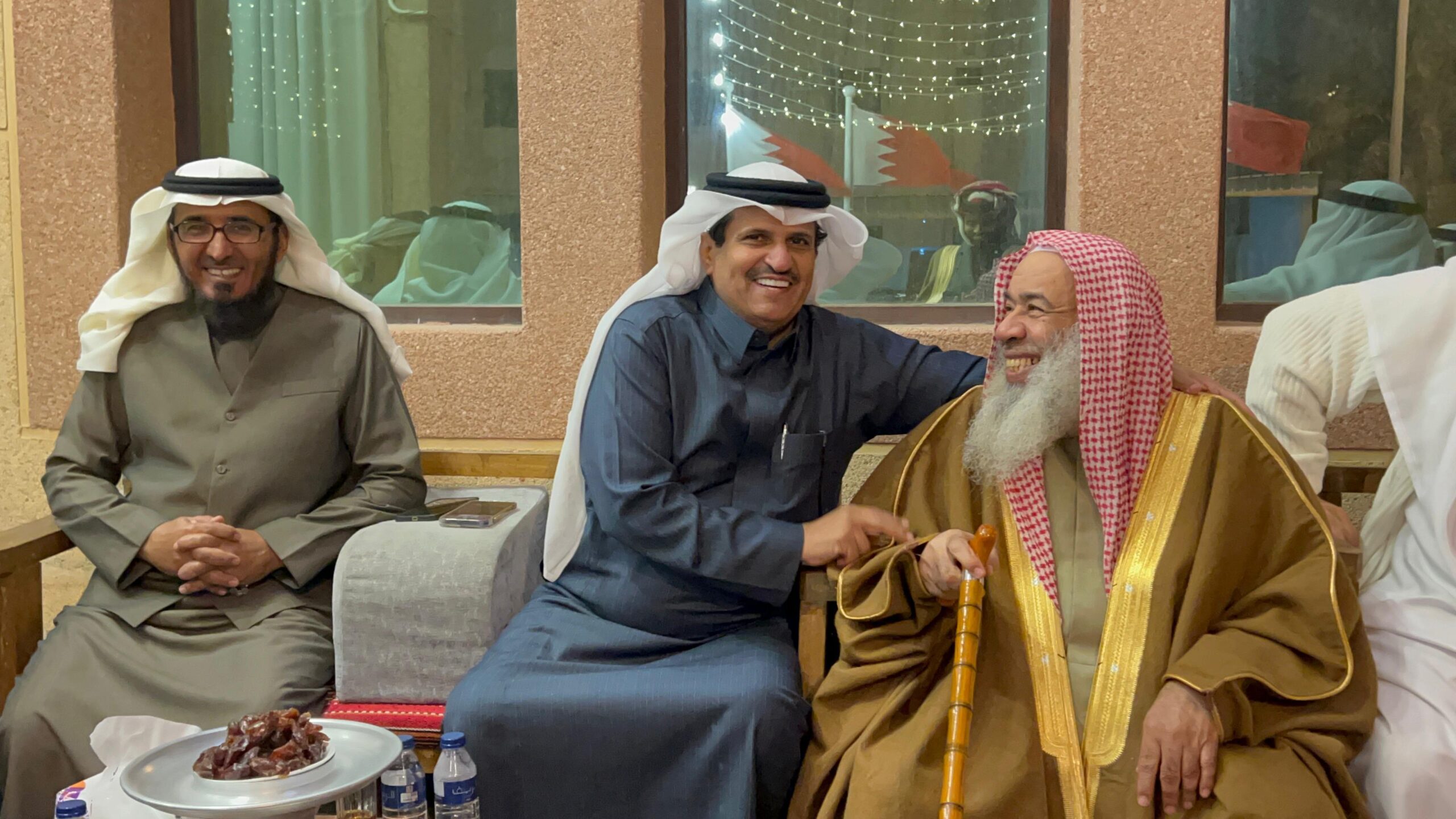 You are currently viewing الشاعر محمد بن شروح القحطاني في ضيافة الشيخ جاسم بن أحمد السعيدي العاصمي القحطاني