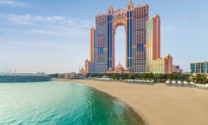 فندق ريكسوس مارينا أبوظبي يحتفل باليوم الوطني السعودي مع عروض إقامة حصرية