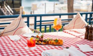 رحلة من المذاق والإرث في قلب العاصمة استمتعوا بتجربة طهي عالمية في فندق إنتركونتيننتال أبوظبي