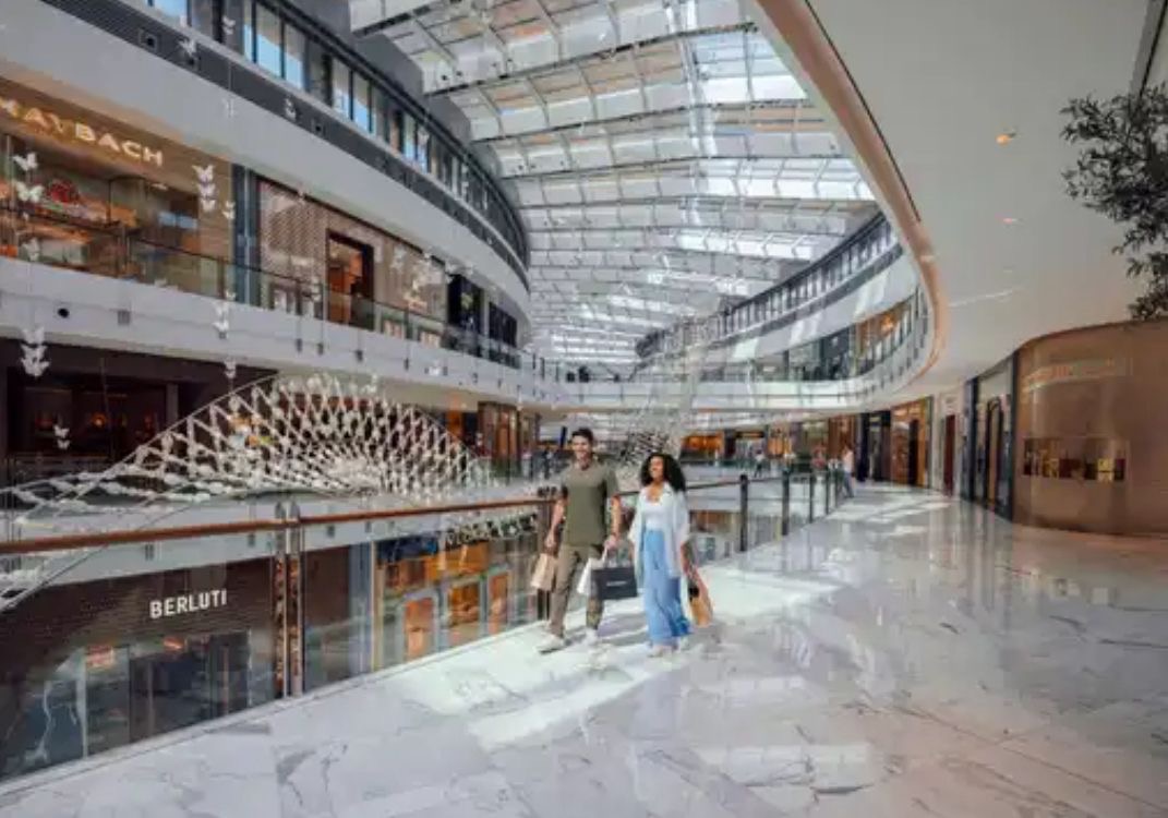 You are currently viewing 8 وجهات لتجربة تسوق فاخرة في دبي