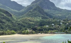 منتجعات “كونستانس” “ايفيليا” و “ليموريا” في سيشل حيث تلتقي الفخامة بالاستدامة في قلب الطبيعة