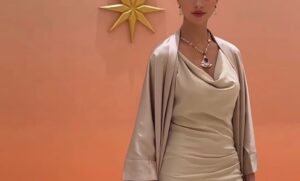 آمنة داي… عارضة الأزياء التي تمهد طريقها نحو عالم التمثيل بثقة وأناقة