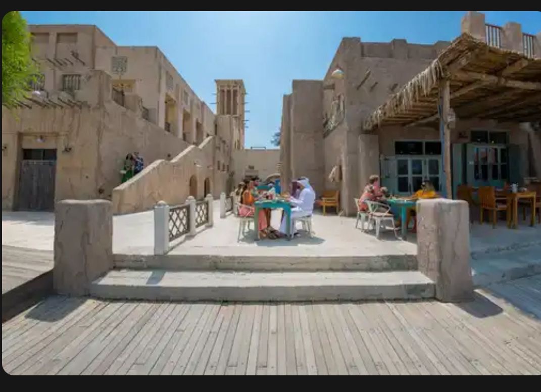 You are currently viewing جولة الطعام التراثية في دبي القديمة ضمن أفضل تجارب السفر  لعام 2026 بحسب تصنيف لونلي بلانيت