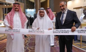صاحب السمو الملكي الامير محمد بن نهار بن سعود بن عبدالعزيز آل سعود يفتتح المعرض الأبرز للساعات والمجوهرات في المملكة العربية السعودية