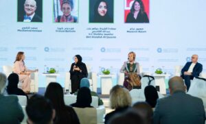 سلطان بن أحمد القاسمي وجواهر القاسمي يشهدان جلسات النسخة الأولى من المؤتمر العالمي لأفلام الأطفال والشبا