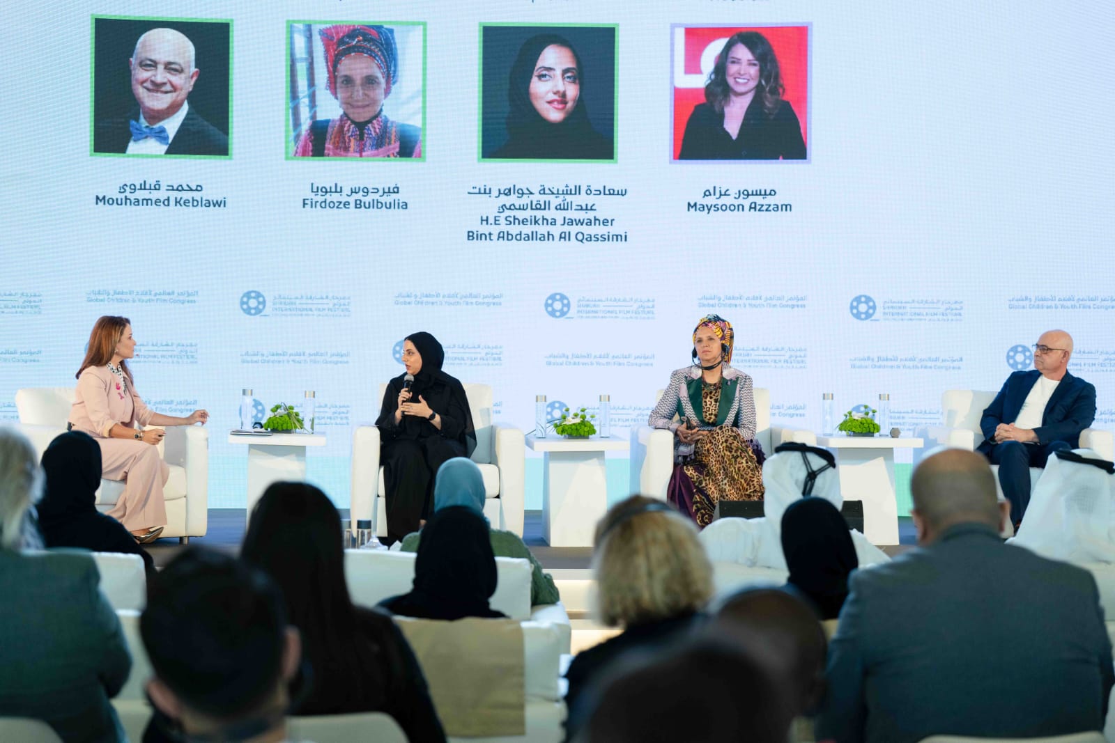 You are currently viewing سلطان بن أحمد القاسمي وجواهر القاسمي يشهدان جلسات النسخة الأولى من المؤتمر العالمي لأفلام الأطفال والشبا