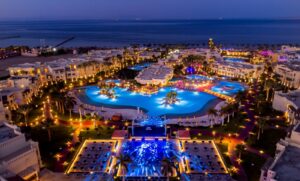 فنادق ريكسوس مصر تحتفل بقدوم رأس السنة الجديدة 2026 بفعاليات لا تنتهي في شرم الشيخ والغردقة احتفالات مُبهرة تمتدّ على طول سواحل البحر الأحمر