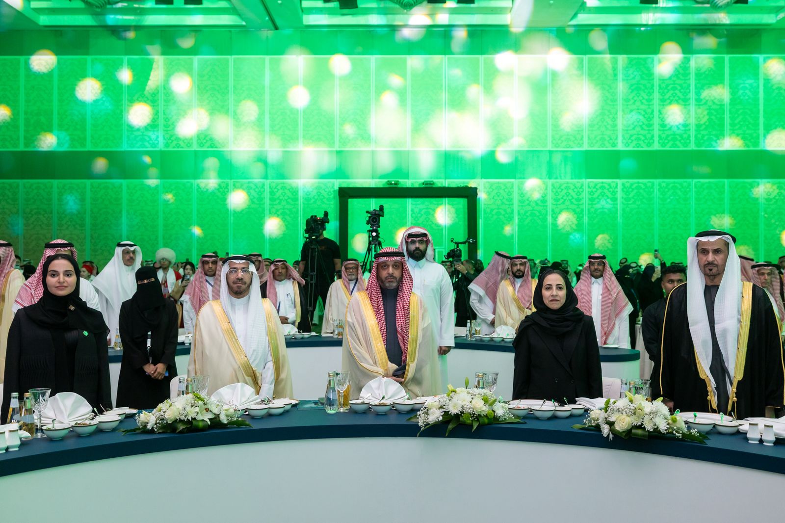 You are currently viewing برعاية سمو وزير الثقافة مجمع الملك سلمان العالمي للغة العربية يكرم الفائزين بجائزته في نسختها الرابعة