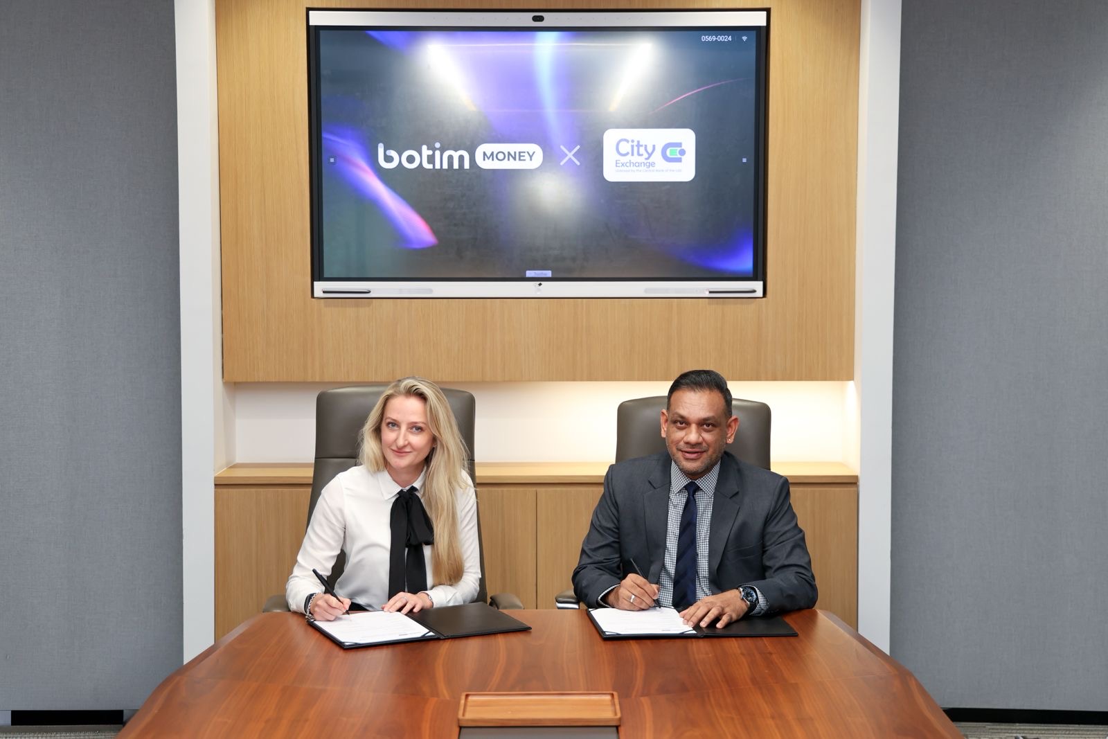 Read more about the article botim money and City Exchange partner to advance digital salary solutions and financial inclusion in the UAE