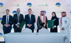 بمناسبة تدشين مقرّها الإقليمي في الرياض، شركة بيوميرييه bioMérieux توقّع مذكرة تفاهم مع وزارة الصحة لمقاومة مضادات الميكروبات في المملكة العربية السعودية