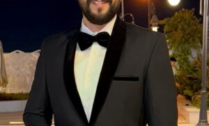 ‏«Vee».. علامة أزياء سعودية تُولد في مصر وتشق طريقها إلى الخليج بأسلوب يجمع الفخامة والراحة