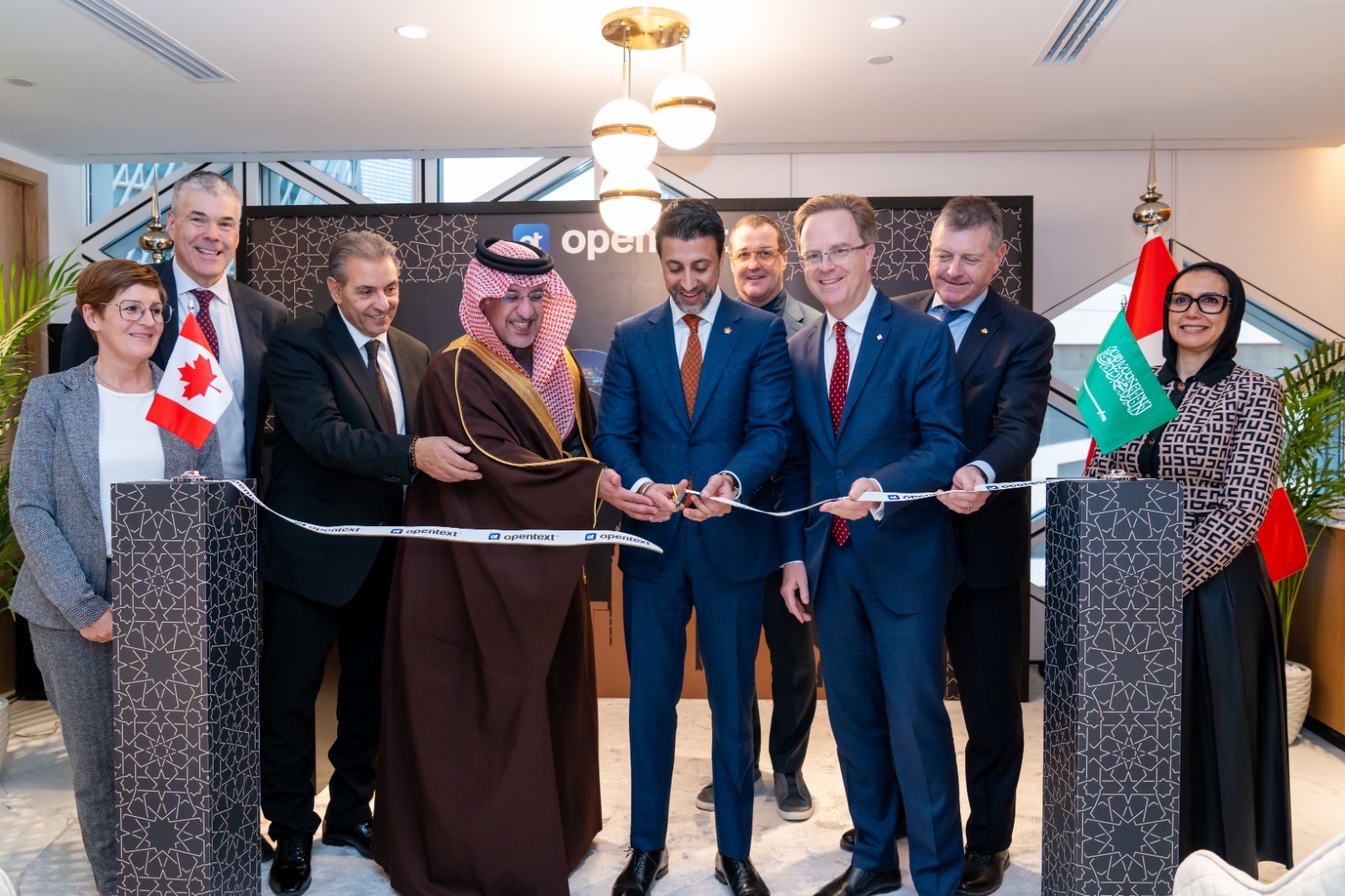 You are currently viewing OpenText Opens Regional Headquarters in Riyadh, Deepening Commitment to Saudi Arabia and the Middle East Canada’s Minister of International Trade, Hon. Maninder Sidhu marked the occasion as part of the Team Canada Trade Mission to Saudi Arabia