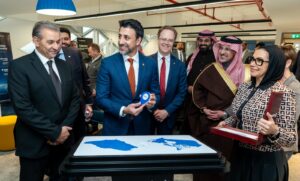 أوبن تكست” تفتتح مقرّها الإقليمي في الرياض لتوسيع الاستخدام الآمن للذكاء الاصطناعي المؤسسي وزير التجارة الدولية الكندي يشارك في مراسم الافتتاح ضمن البعثة التجارية الكندية إلى السعودية