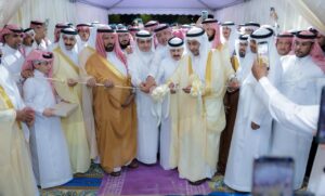 *محافظ العرضيات يفتتح مهرجان العسل السنوي في نسخته العاشرة*