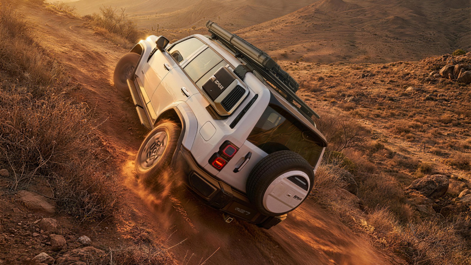 You are currently viewing The Geometry of Freedom: Why the Middle East Embraces the Character of the Boxy SUV — and How the iCAUR V27 Responds