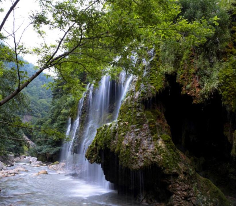 You are currently viewing سحر الشتاء يتلألأ على ساحل البحر الأسود التركي… وجهة عالمية لعام 2026