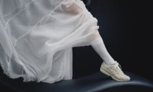 New Balance launches the latest iteration of the 204L with Rosalía at the forefront