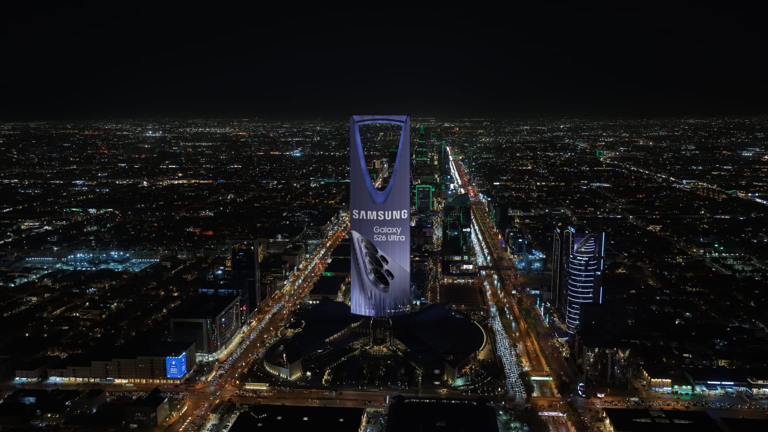 You are currently viewing Samsung Galaxy S26 Series Launch Dominates Saudi Skies with Exclusive Rotana Signs Nationwide Takeover