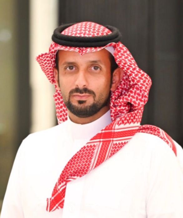 You are currently viewing حصل صانع المحتوى الإعلامي / حسام حمدي إنجازًا جديدًا في مسيرته الرقمية بحصول حسابه الرسمي على منصة سناب شات على التوثيق وذلك تقديرًا لما يقدمه من محتوى نوعي ومؤثر يجمع بين السياحة والتقنية والابتكار الرقمي