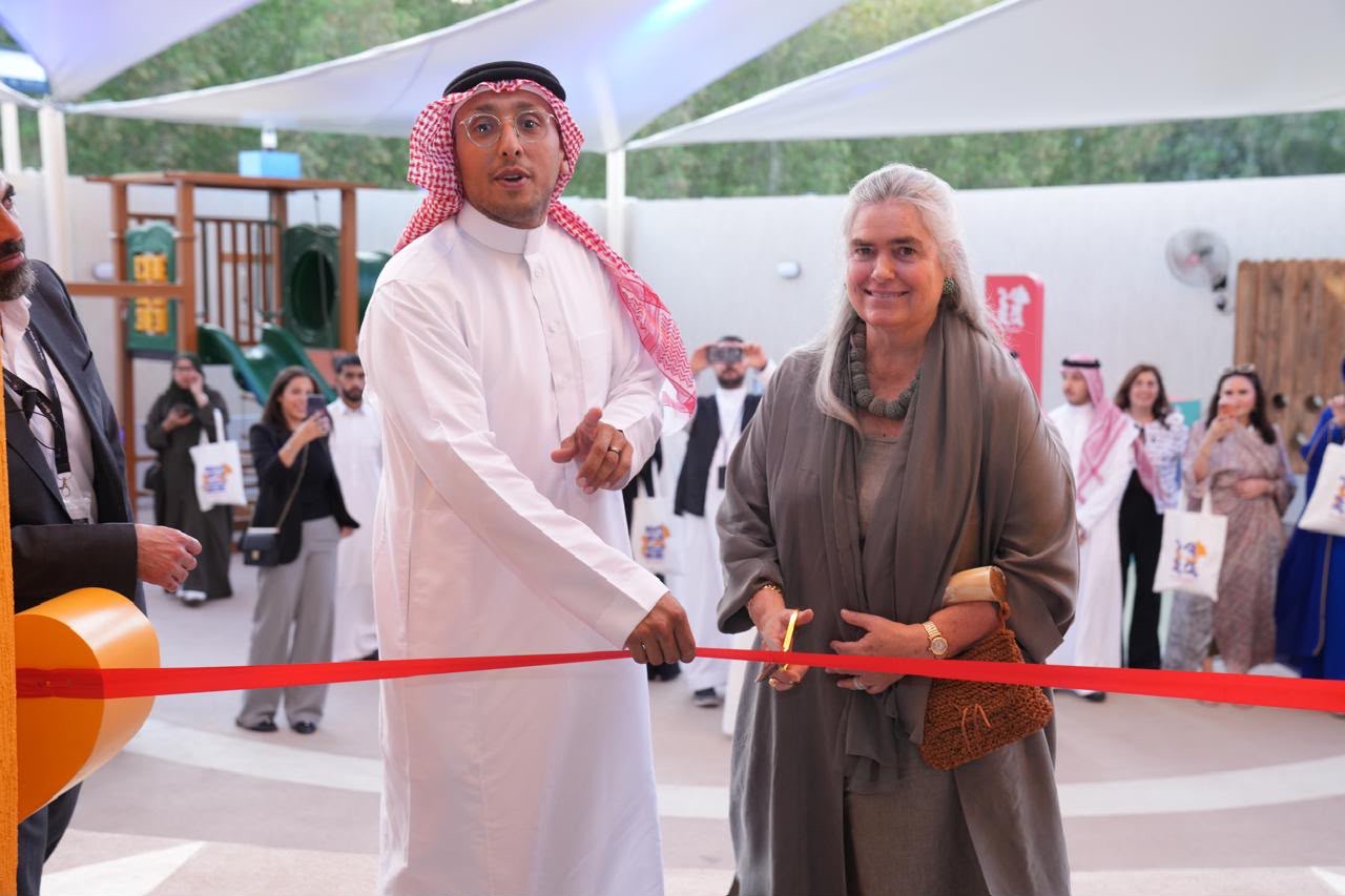 You are currently viewing Bear Hugs International Expands Its Presence in Saudi Arabia, Supporting the Saudi Vision 2030 Goals for Human Capital and National Capabilities.